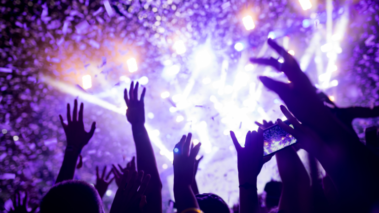 Music Crowdfunding: A Comprehensive Guide to Engaging Fans and Funding Your Creative Projects